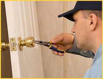 Franklin Locksmith Service Franklin, MA 508-217-3145 Franklin Locksmith Service Franklin, MA 508-217-3145
