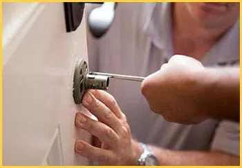 Franklin Locksmith Service Franklin, MA 508-217-3145 Franklin Locksmith Service Franklin, MA 508-217-3145